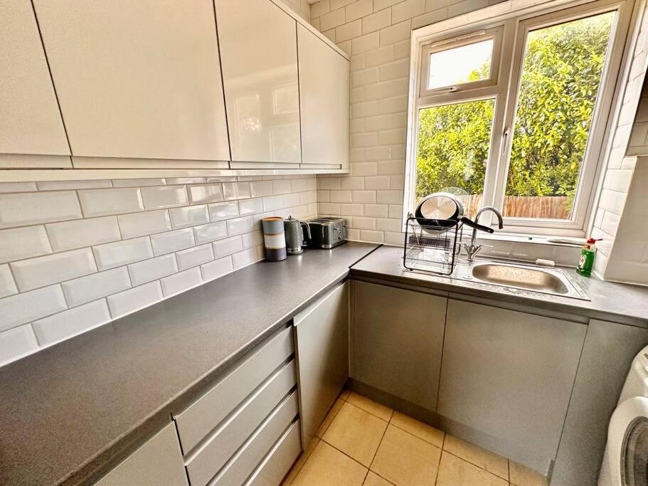 5 Bed Property In Se12 Londres Exterior foto